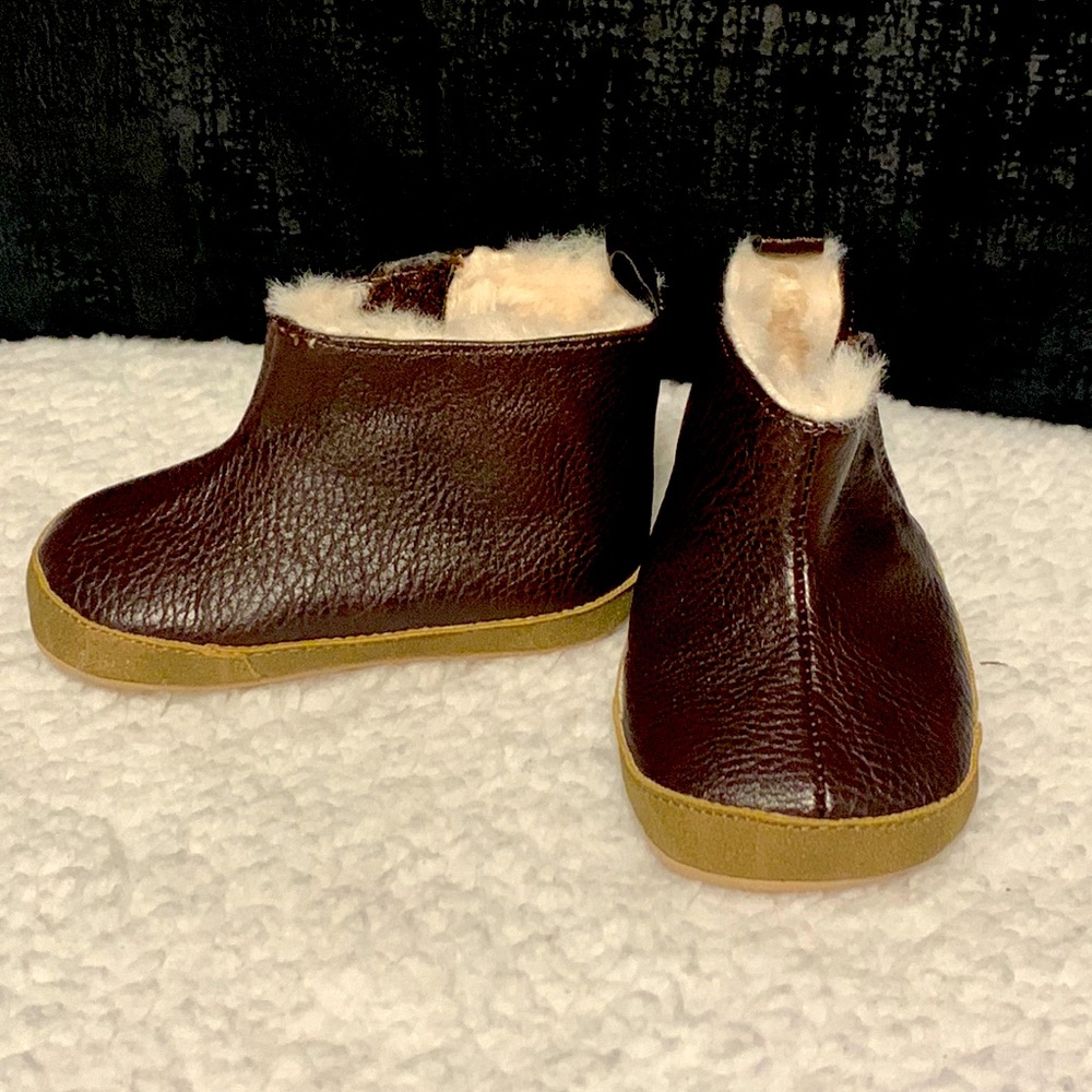 Ro + Me by Robeez Infant Boots with Fur Lining, EUC, Size 0-6 Months